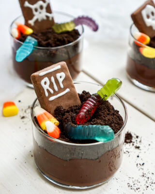 Halloween Chocolate Pudding Graves